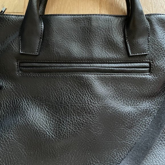 Matt & Nat black vegan bag - Picture 3 of 6